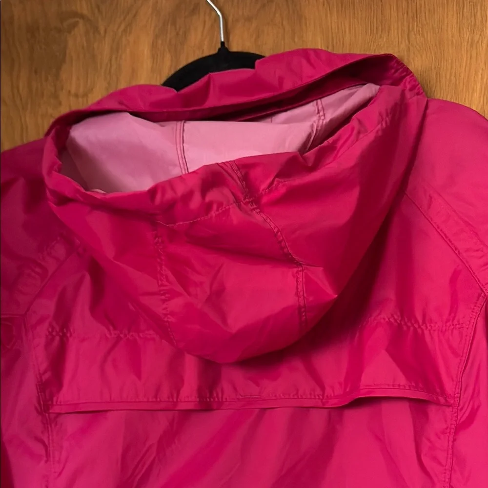 Columbia Women’s Pink Omnishield Lightweight Hooded Rain Jacket - Picture 7 of 7